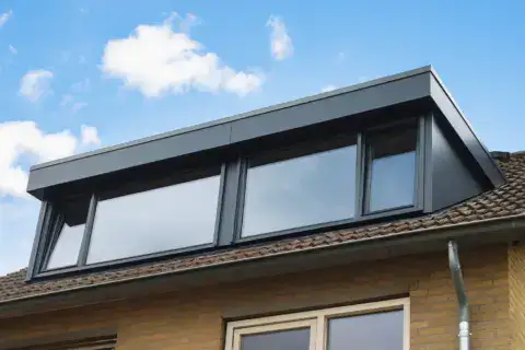 dakkapel antraciet kunststof kozijnen