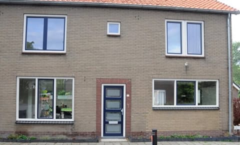 Kunststof kozijnen geplaatst in Well